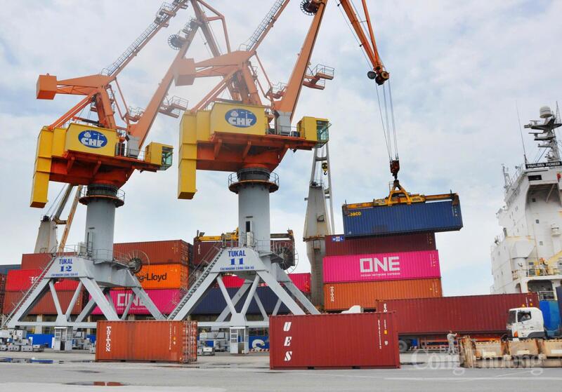 Xuất nhập khẩu quý I có nhiều khởi sắc