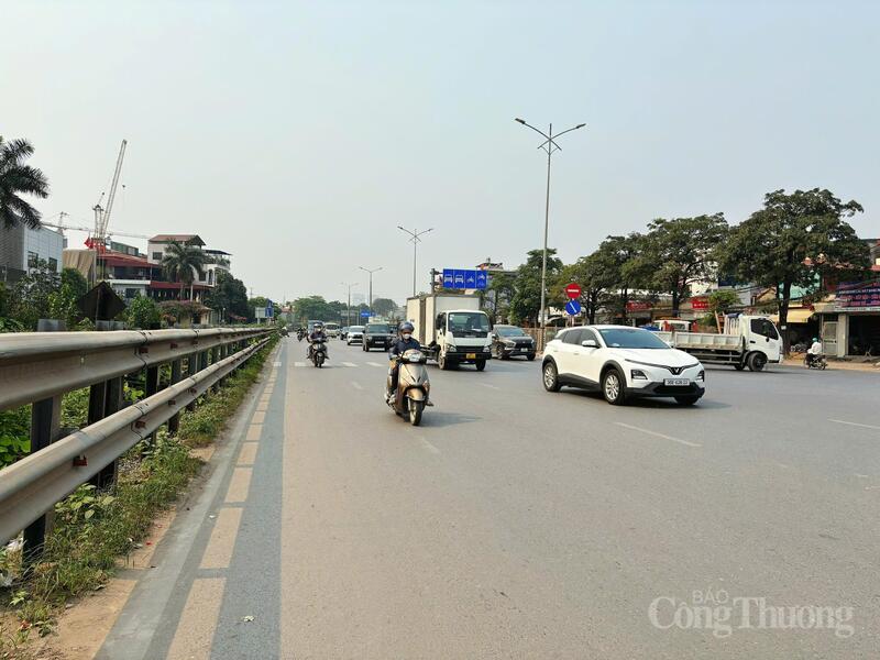 Nắng nóng gay gắt tác động mạnh đến đời sống người dân Thủ đô - 8