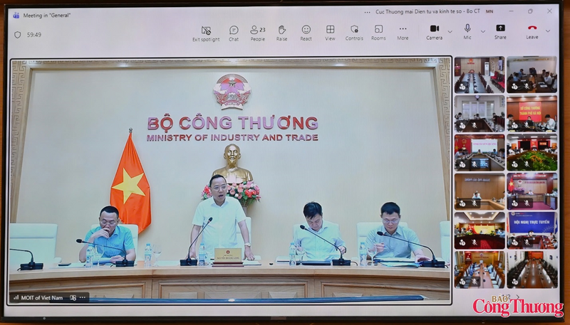 Toàn cảnh hội nghị trực tuyến và trực tiếp.