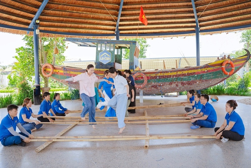 Lê Gia còn có nhiều trò chơ dân gian cho du khách. Ảnh Lê Vinh