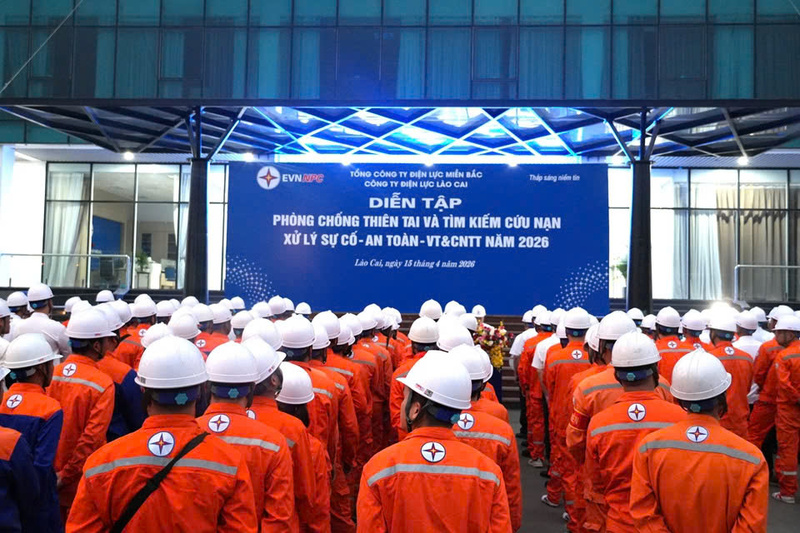 Buổi diễn tập được triển khai với sự tham gia của nhiều đơn vị trực thuộc, bám sát các tình huống thực tế. Ảnh: NH