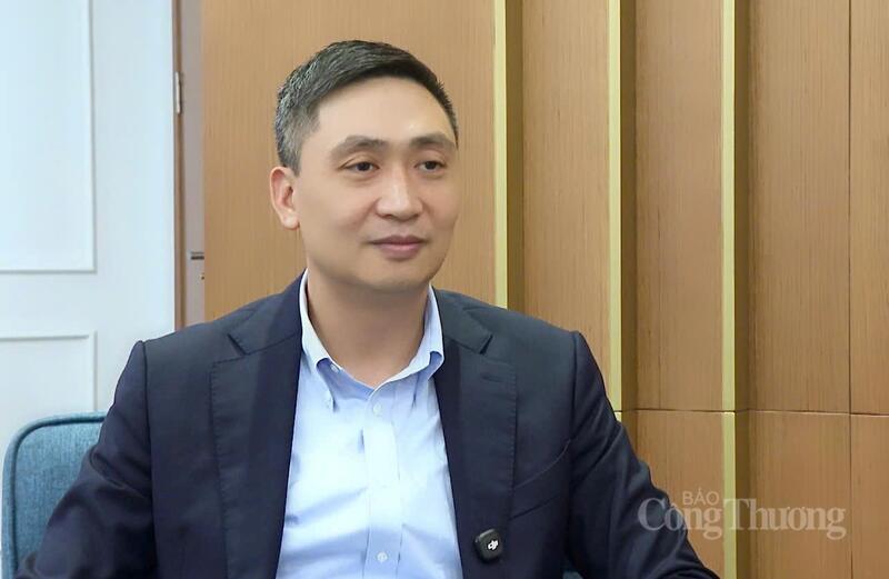 Ông Hoàng Minh Chiến - Phó Cục trưởng Cục Xúc tiến Thương mại (Bộ Công Thương), Phó Trưởng Ban Thư ký Chương trình Thương hiệu quốc gia Việt Nam.