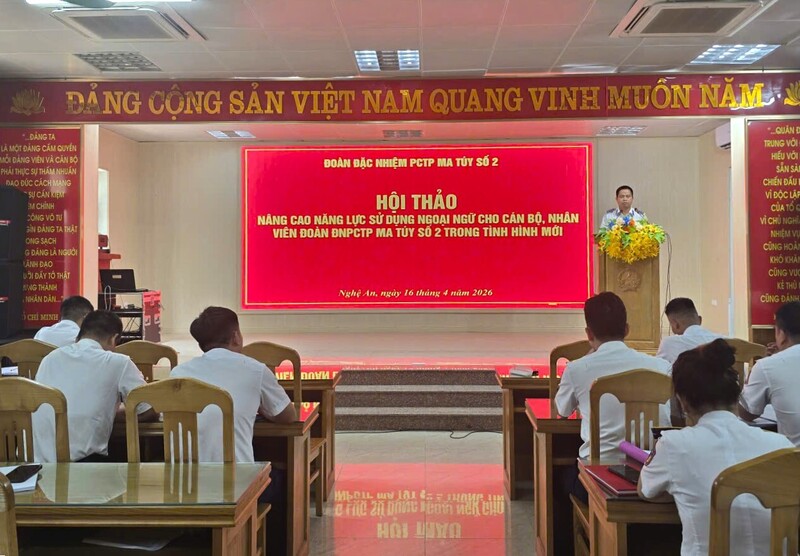 Các đội, bộ phận thuộc Đoàn đặc nhiệm phòng chống tội phạm ma tuý số 2/Cảnh sát biển Việt Nam tham dự hội thảo. Ảnh: Nguyễn Long