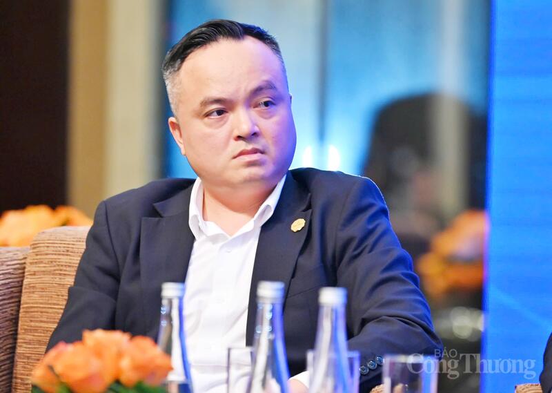 Ông Huỳnh Ngọc Thạch, Phó Tổng Giám đốc Công ty CP Nhựa Tái chế Duy Tân