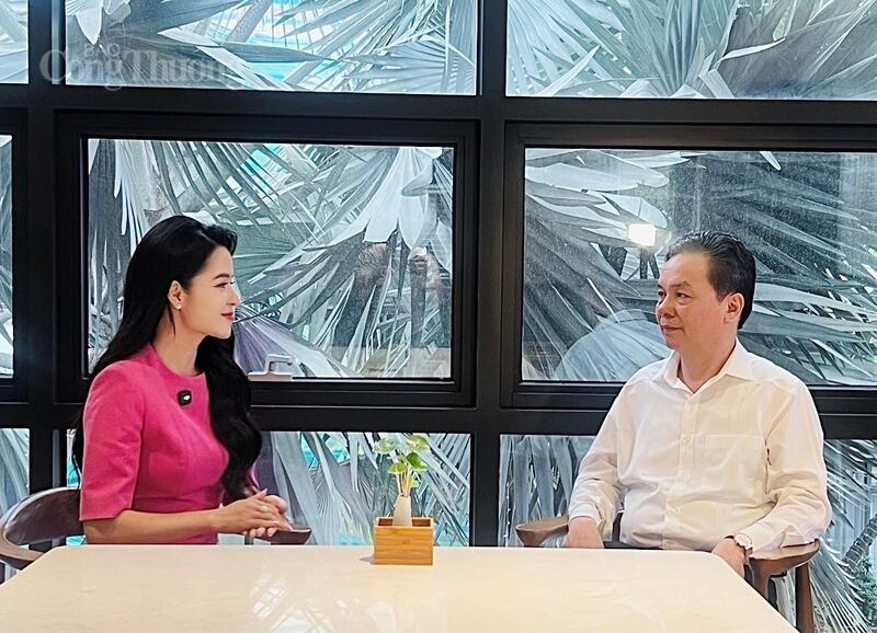 Trao đổi với phóng viên Báo Công Thương, GS.TS Hoàng Văn Cường nhấn mạnh vai trò dẫn dắt của đội ngũ trí thức trong đưa khoa học công nghệ vào thực tiễn. Ảnh: Trường Giang.