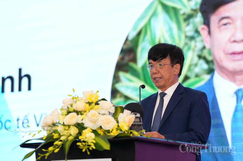 GS.TS Lê Hồng Hạnh, Chủ tịch Trung tâm Trọng tài Quốc tế Việt Nam cho rằng cần quản trị rủi ro pháp lý ngay từ đầu và trong suốt vòng đời giao dịch thương mại