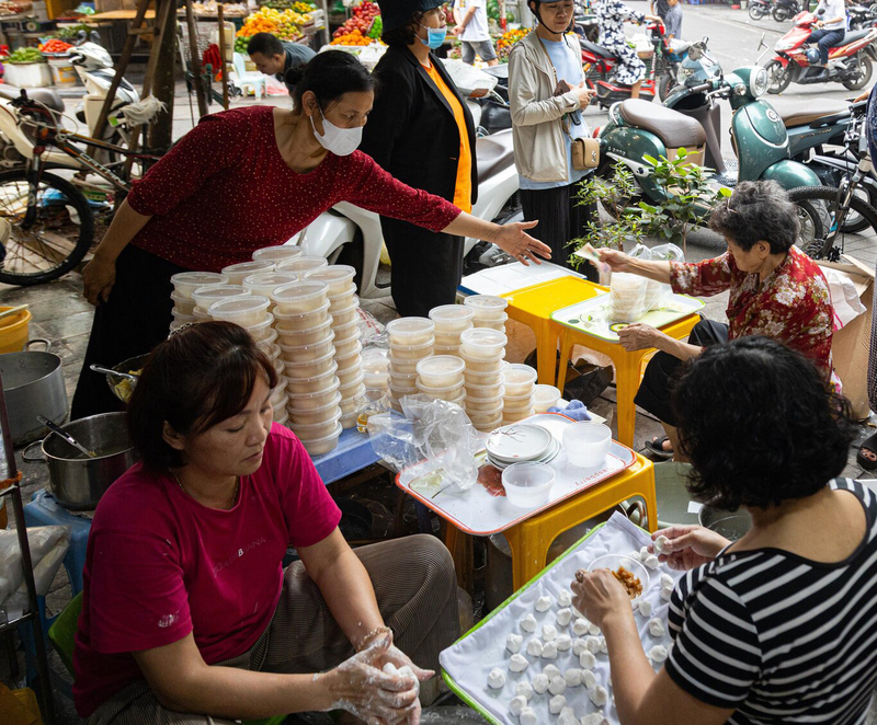 Bánh trôi, bánh chay truyền thống vẫn là lựa chọn nhiều nhất của người tiêu dùng