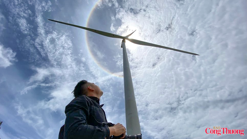 Sự xuất hiện của các công trình điện gió Cầu Đất cũng phản ánh xu hướng phát triển năng lượng sạch tại Việt Nam.