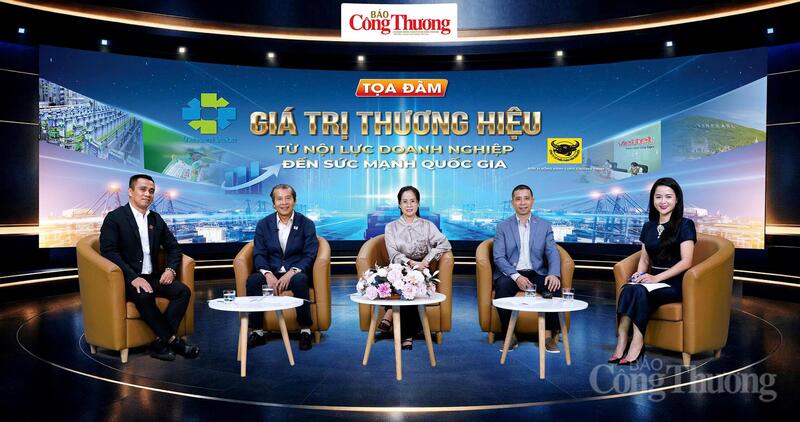 Tại toạ đàm “Giá trị thương hiệu: Từ nội lực doanh nghiệp đến sức mạnh quốc gia” do Báo Công Thương tổ chức chiều 17/4. Ảnh: Quốc Chuyển