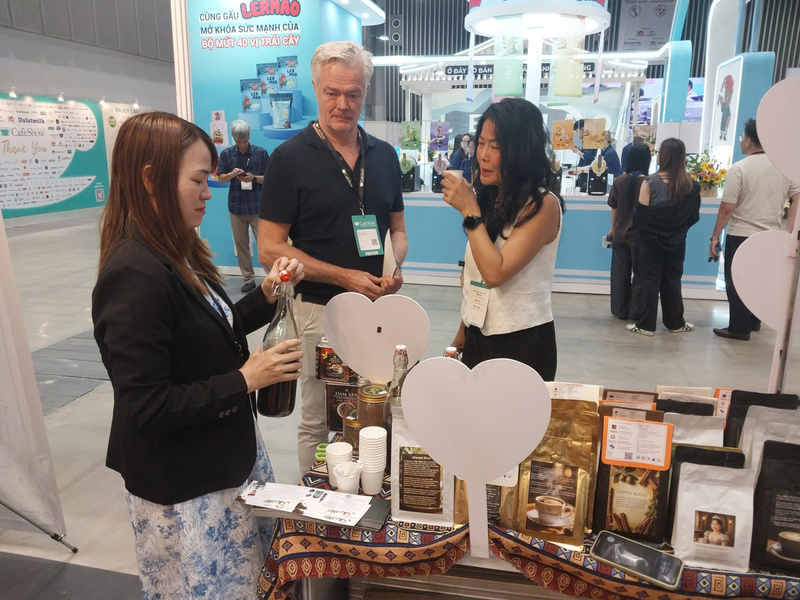 Việc tham gia Triển lãm quốc tế Cafe Show 2026 là cơ hội quan trọng để Đắk Lắk tăng cường xúc tiến thương mại, mở rộng thị trường xuất khẩu và thiết lập quan hệ hợp tác với các đối tác trong và ngoài nước. Ảnh: Thúy An