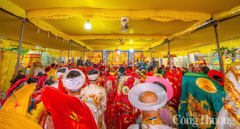 Hàng ngàn người tham gia Lễ hội Điện Huệ Nam năm 2026