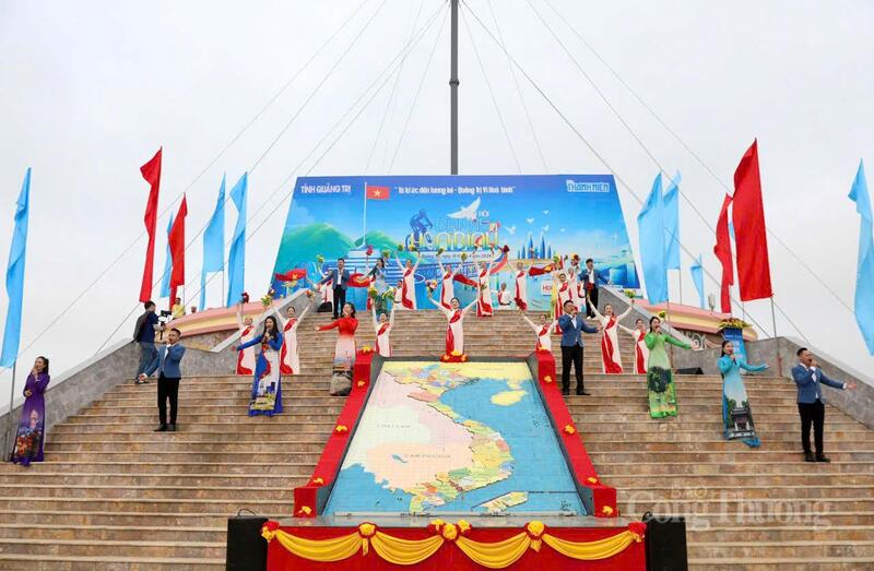 Chương trình được tổ chức tại ại Di tích quốc gia đặc biệt Đôi bờ Hiền Lương - Bến Hải