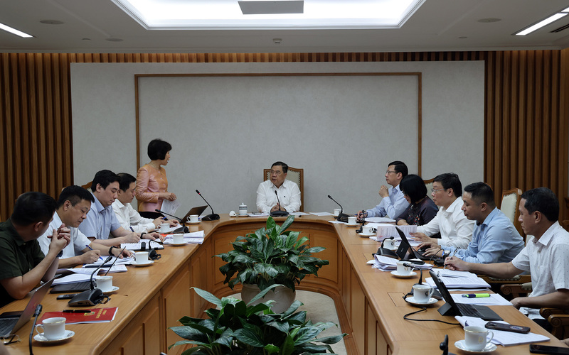 Buổi làm việc có sự tham gia của đại diện nhiều bộ, ngành, tổ chức. Ảnh: VGP/Phương Nguyên