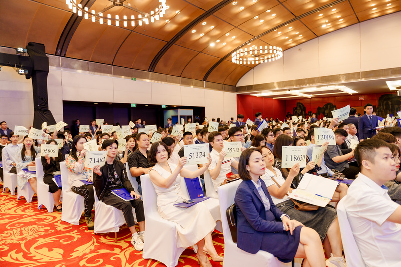 Cổ đông biểu quyết tại đại hội