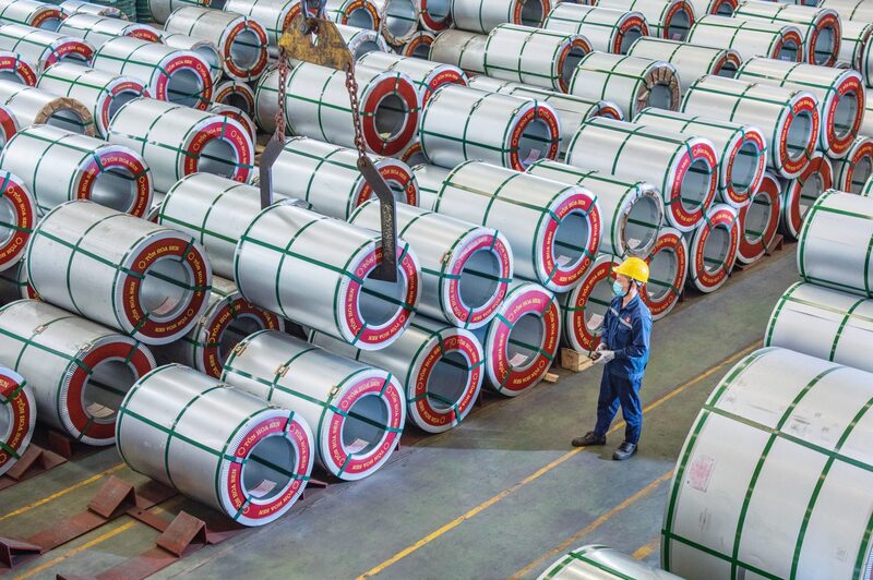 C&ocirc;ng ty Cổ phần Tập đo&agrave;n Hoa Sen với việc 7 lần li&ecirc;n tiếp đạt chứng nhận Thương hiệu quốc gia qua nhiều kỳ x&eacute;t chọn đ&atilde; khẳng định sự nỗ lực kh&ocirc;ng ngừng dựa tr&ecirc;n c&aacute;c gi&aacute; trị cốt l&otilde;i: Chất lượng &ndash; Đổi mới &ndash; Ti&ecirc;n phong (Ảnh minh họa)