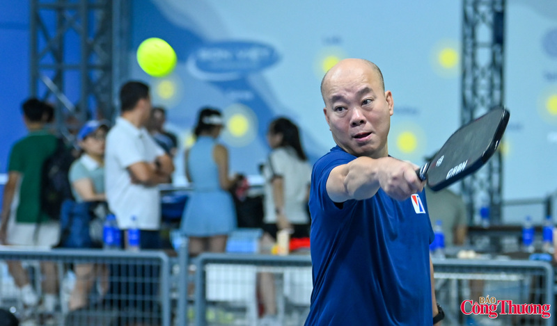 “Thông qua giải đấu, chúng tôi mong muốn lan tỏa tinh thần tích cực, tạo động lực để mỗi cán bộ không chỉ hoàn thành tốt nhiệm vụ chuyên môn mà còn xây dựng môi trường làm việc năng động, đoàn kết,” ông Vũ Bá Phú chia sẻ.