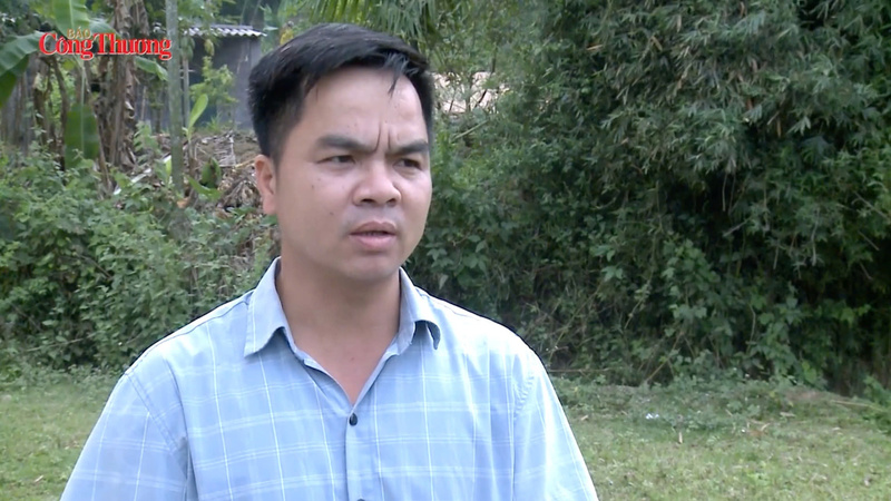 Ông Bùi Tư Hùng, Bí thư Chi bộ xóm Suối Cò, xã Liên Sơn.