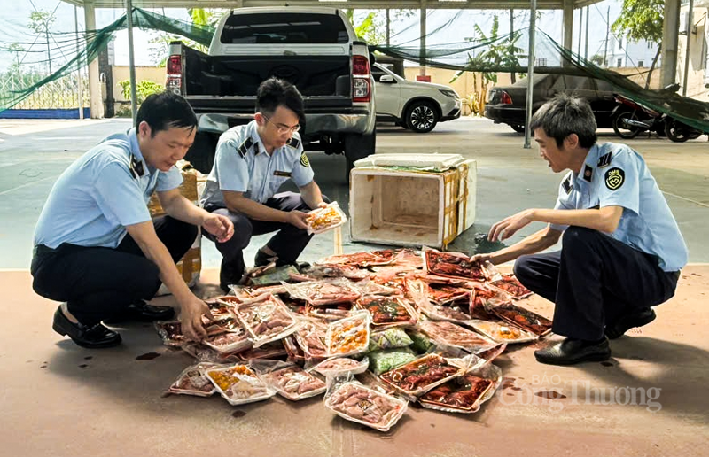 Những sản phẩm không có nguồn gốc, xuất xứ sẽ bị tịch thu và tiêu huỷ theo đúng quy định của pháp luật. Ảnh: Quốc Anh