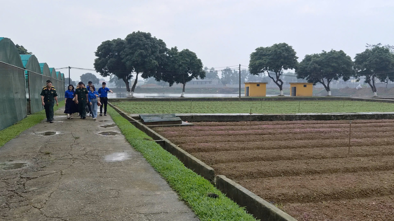 Chuyến đi thực tế tại Trung đoàn 102 khép lại trọn vẹn mang đến những trải nghiệm thực tiễn quý giá và trở thành kỷ niệm đẹp khó phai trong lòng mỗi cán bộ đoàn viên thanh niên cơ quan.