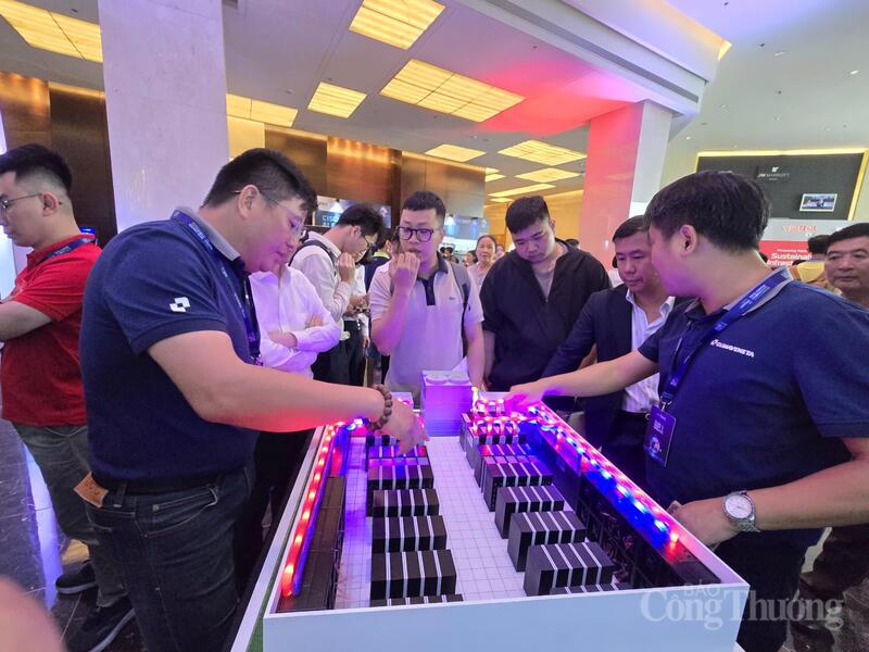 Nhiều giải pháp hạ tầng công nghệ được giới thiệu tại DCCI Summit 2026