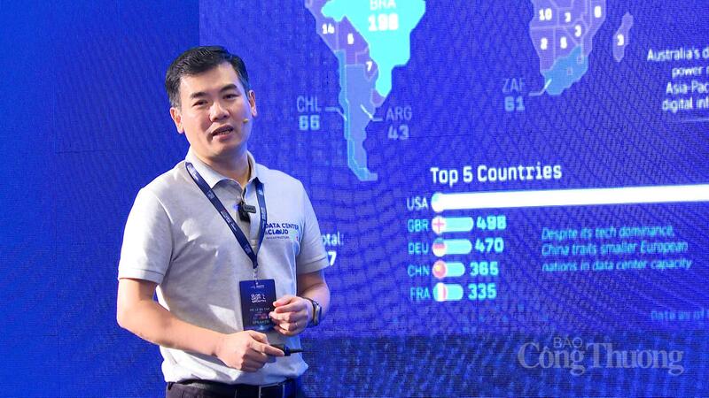 Ông Lê Bá Tân phát biểu tại Hội nghị DCCI Summit 2026 diễn ra vào sáng 20/4 tại Hà Nội. Ảnh: Quốc Chuyển