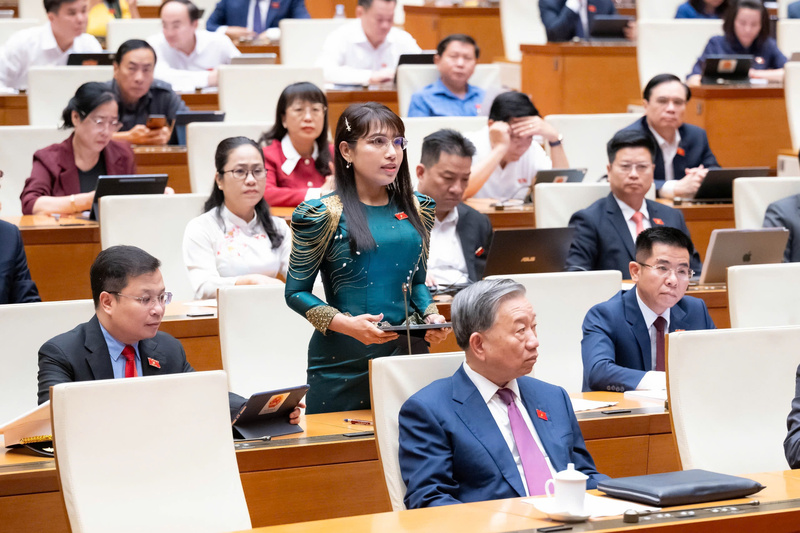 Đại biểu Châu Quỳnh Dao - đoàn An Giang