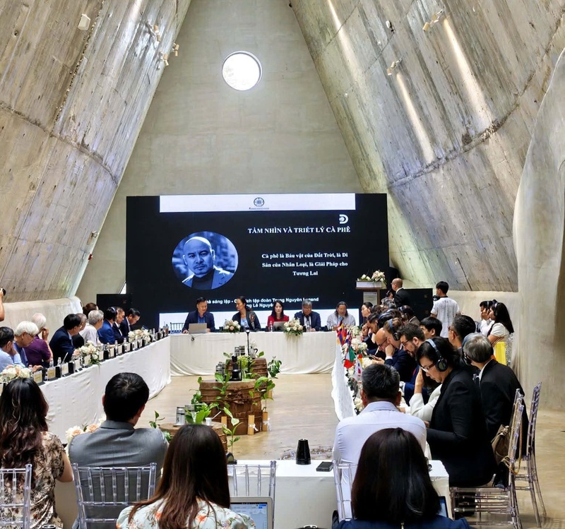 Đại diện Trung Nguyên Legend chia sẻ nền tảng triết lý hình thành nên hệ sinh thái cà phê toàn diện.