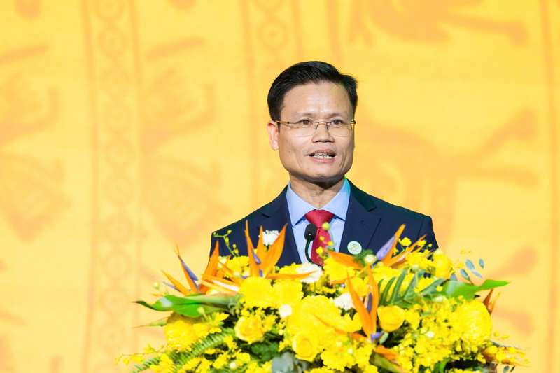 Ông Đỗ Văn Tuấn, Bí thư Đảng ủy, Tổng Giám đốc Công ty CP Phân bón Miền Nam phát biểu khai mạc lễ kỷ niệm 50 năm, nhấn mạnh định hướng tiếp nối truyền thống, đổi mới và phát triển bền vững.