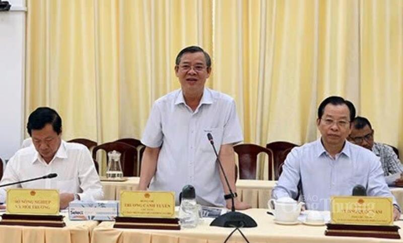 Ông Trương Cảnh Tuyên, Chủ tịch UBND TP. Cần Thơ, phát biểu tại buổi làm việc.
