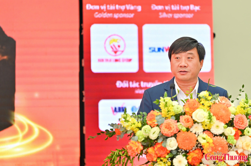 &Ocirc;ng Phan Xu&acirc;n Thủy cho bi&ecirc;́t, tri&ecirc;̉n lãm là cơ h&ocirc;̣i, tạo đi&ecirc;̀u ki&ecirc;̣n cho c&aacute;c th&agrave;nh vi&ecirc;n của TKV tiếp cận trực tiếp c&aacute;c xu hướng c&ocirc;ng nghệ mới.