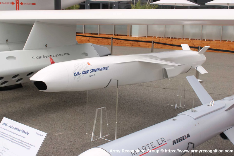 Tên lửa JSM sở hữu khả năng tàng hình, bay bám địa hình và tấn công chính xác. Ảnh: Army Recognition