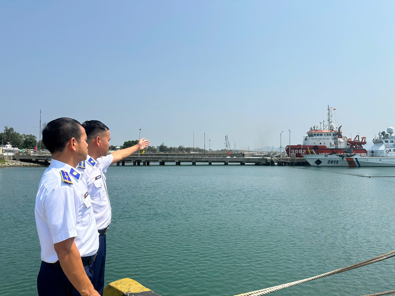 Sắt son niềm tin với biển. Ảnh: Tuấn Anh