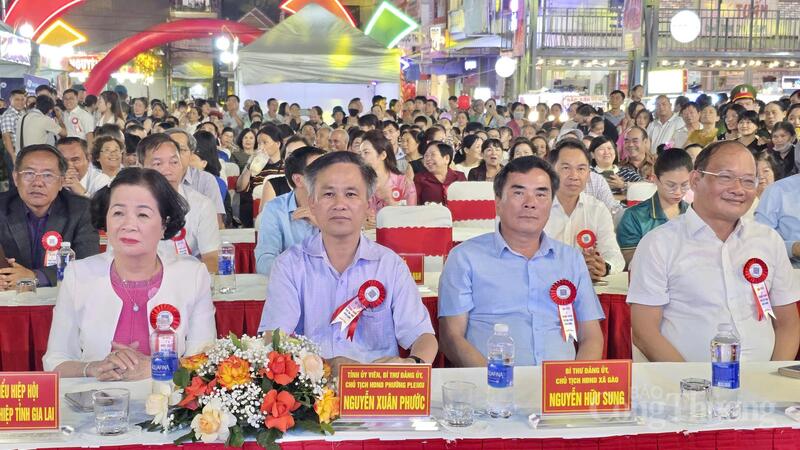 Gia Lai: Khánh thành Phố ẩm thực Diên Hồng  - 9