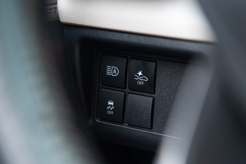 Veloz Cross vượt trội trong phân khúc với trang bị an toàn thuộc gói TSS