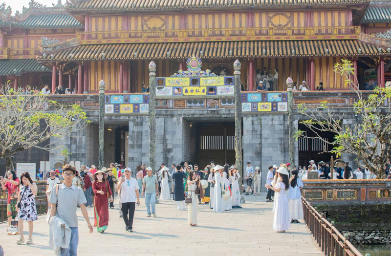 Dự báo, dịp nghỉ lễ 30/4 – 1/5 năm nay, lượng du khách đến thành phố Huế tăng mạnh. Ảnh: Nguyễn Tuấn