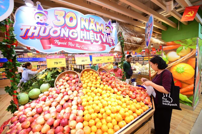 Hơn 10.000 sản phẩm được Saigon Co.op giảm giá sâu trong tháng sinh nhật Co.opmart 30 năm.