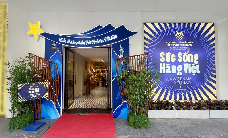 Chương trình “Sức sống hàng Việt” số 5 với chủ đề “Tuần lễ sản phẩm Hà Tĩnh tại Thủ đô” diễn ra từ ngày 23 - 26/4. Ảnh: Bảo Trung