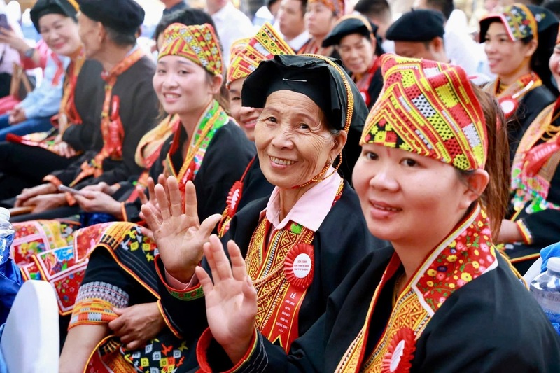 Người dân tại phường Hoành Bồ, tỉnh Quảng Ninh tham gia sự kiện. Ảnh: TT