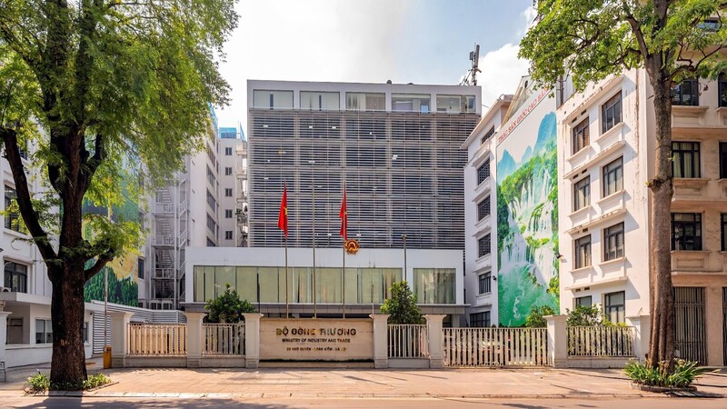 Bộ Công Thương là một trong những bộ, ngành được Quốc hội ghi nhận có sự đổi mới trong việc tiếp nhận, nghiên cứu, xử lý các kiến nghị của cử tri.