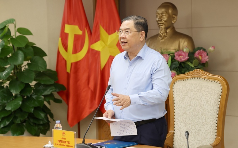 Phó Thủ tướng thường trực Chính phủ Phạm Gia Túc chỉ đạo tại cuộc họp. Ảnh: VGP/Phương Nguyên