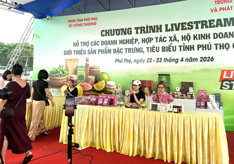 Chương trình livestream quảng bá sản phẩm đặc trưng tỉnh Phú Thọ.