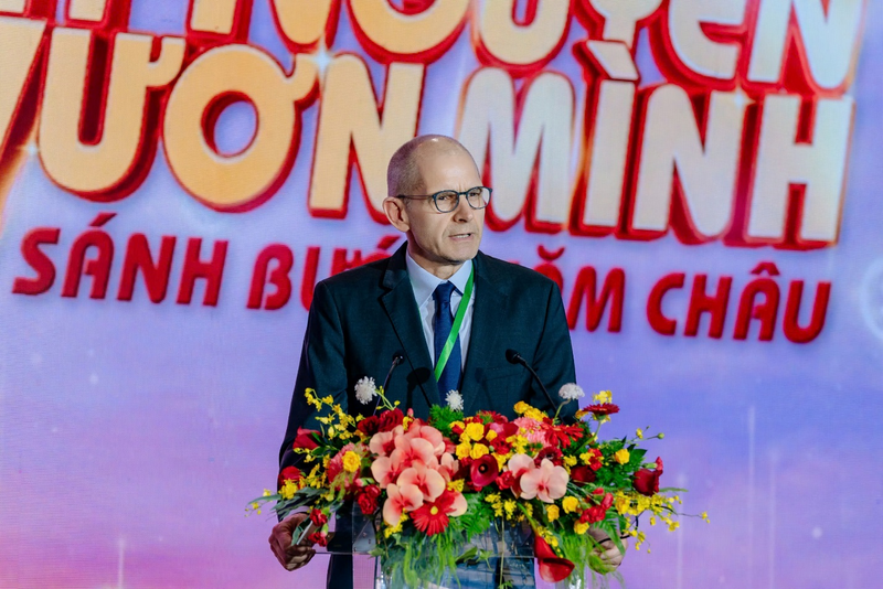 Đại diện quỹ đầu tư DEG - Dr. Marc-Oliver Jünemann, Phó Giám đốc, Khối Đầu tư vốn Cổ phần các Định chế Tài chính.