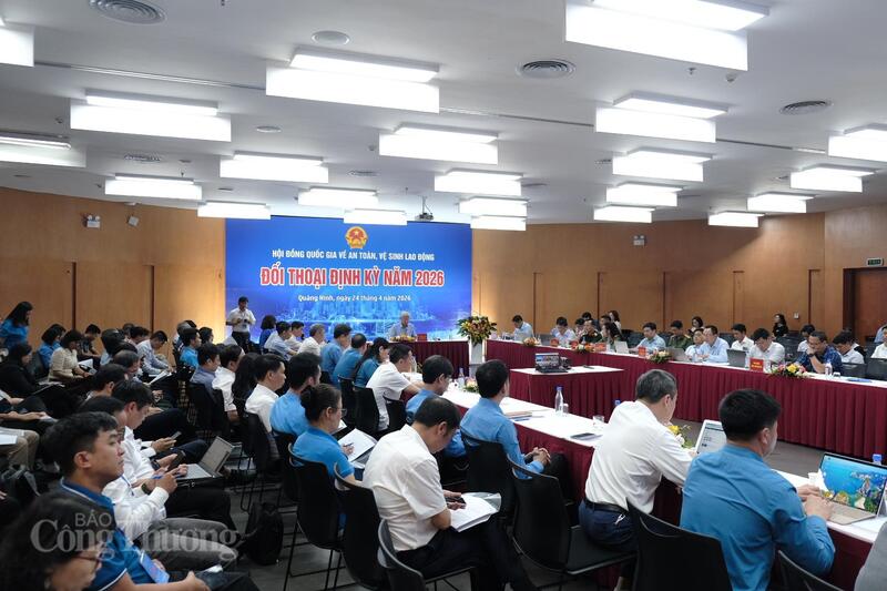 Toàn cảnh hội nghị