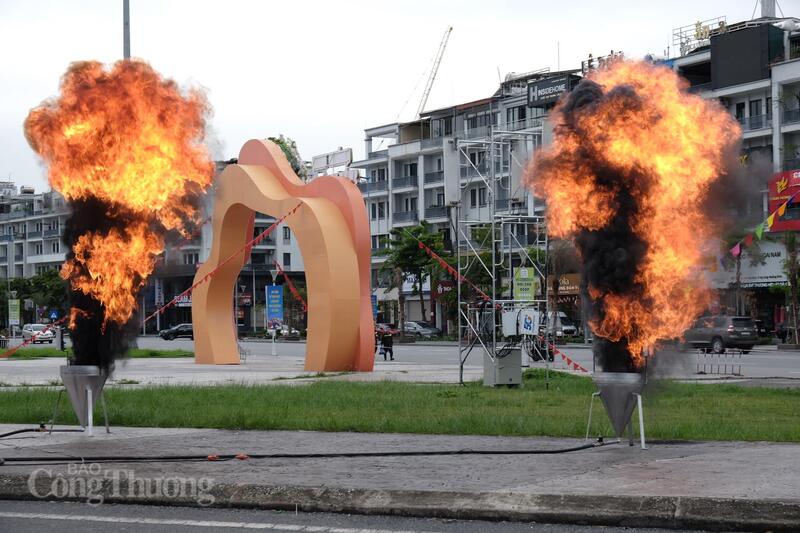 Một số hình ảnh tại chương trình thao diễn xử lý sự cố cháy nổ của Tập đoàn TKV tại lễ phát động