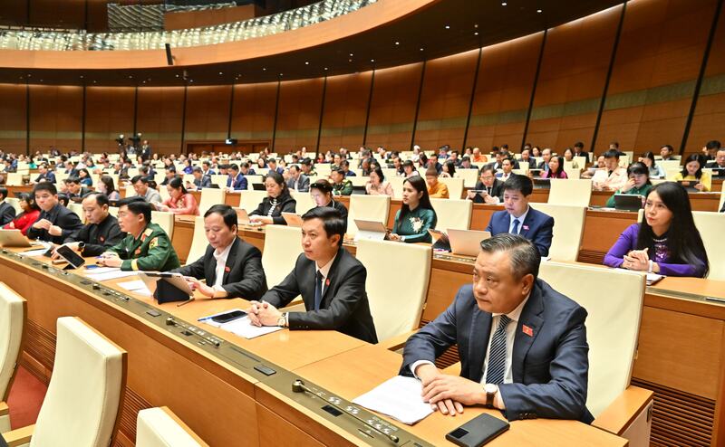 Các đại biểu Quốc hội tham dự phiên họp