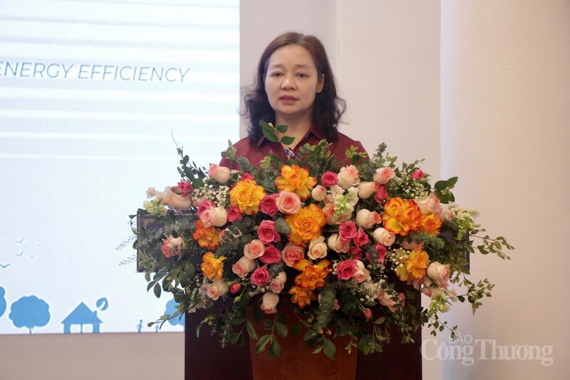 Bà Nguyễn Thị Lâm Giang - Cục trưởng Cục Đổi mới sáng tạo, Chuyển đổi xanh và Khuyến công (Bộ Công Thương) phát biểu khai mạc.