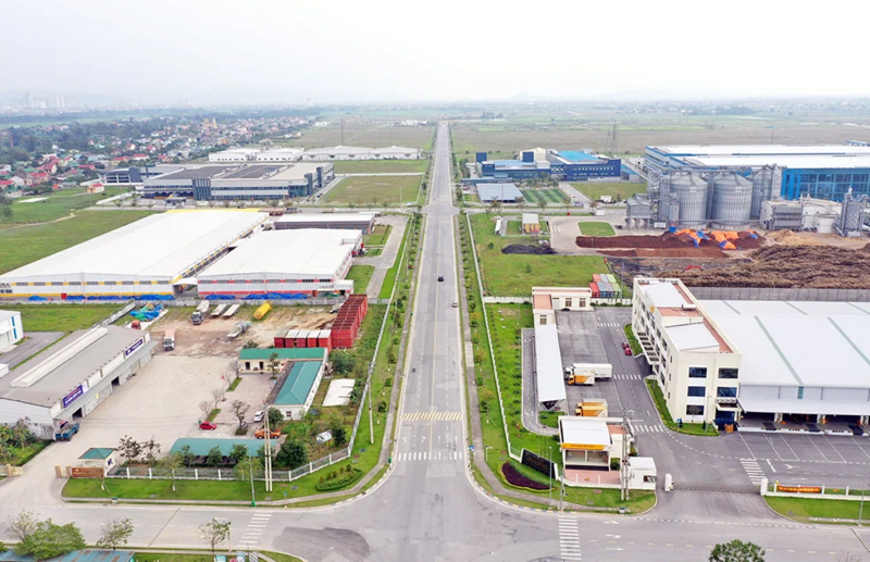 Nghệ An đang đẩy nhanh tiến độ xây dựng, mở rộng các khu công nghiệp trên địa bàn tỉnh. Ảnh: Mai Liễu