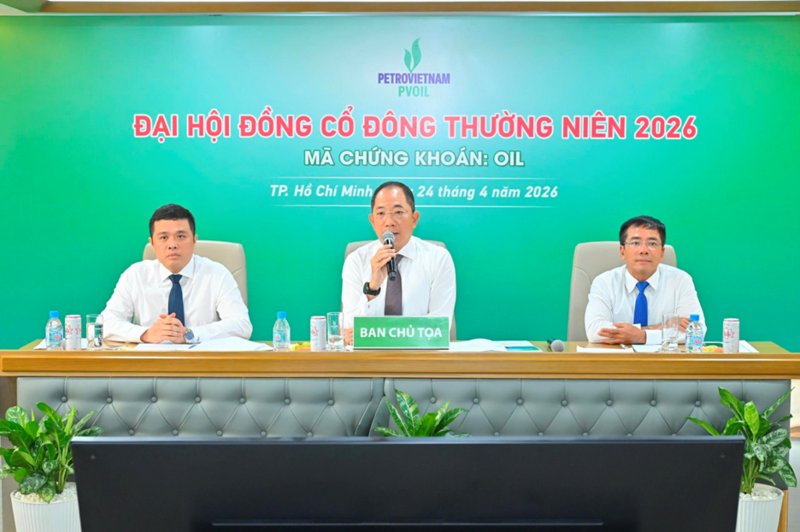 Ban Chủ tọa điều hành Đại hội. Ảnh: PVOIL