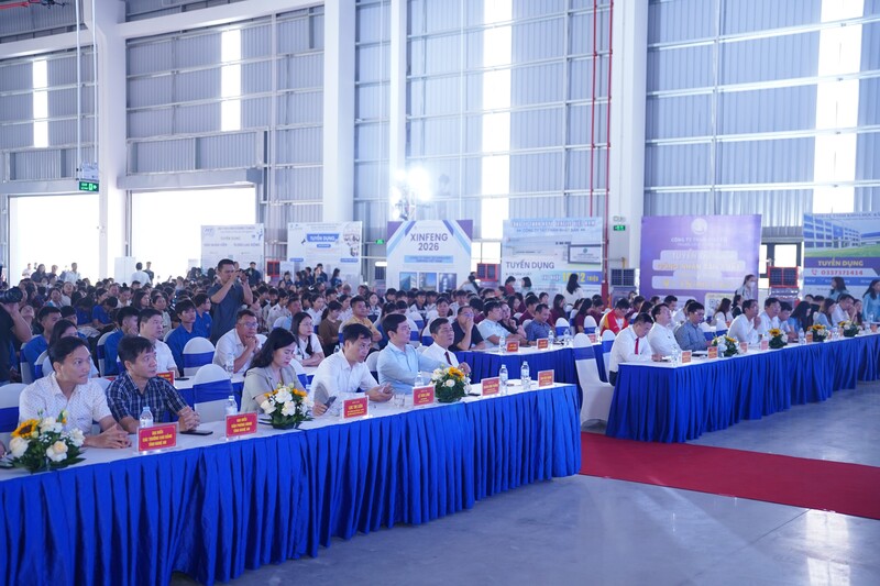 Thực hiện chỉ đạo của UBND tỉnh Nghệ An về việc tập trung hỗ trợ, đồng hành cùng doanh nghiệp tuyển dụng lao động, chương trình Ngày hội việc làm có sự tham gia đông đảo của các sở, ngành, địa phương, doanh nghiệp