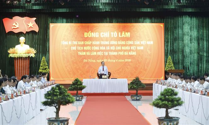 Tổng Bí thư, Chủ tịch nước Tô Lâm làm việc với Ban Thường vụ Thành ủy Đà Nẵng. Ảnh: Thống Nhất/TTXVN